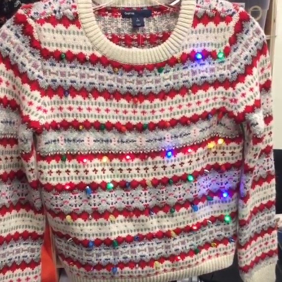 Light-up Christmas sweater - 